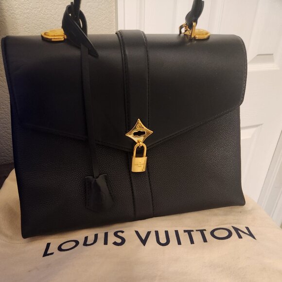 Louis Vuitton Rose Des Vents MM Grained Smooth Calfskin Black Leather Bag - Picture 5 of 6